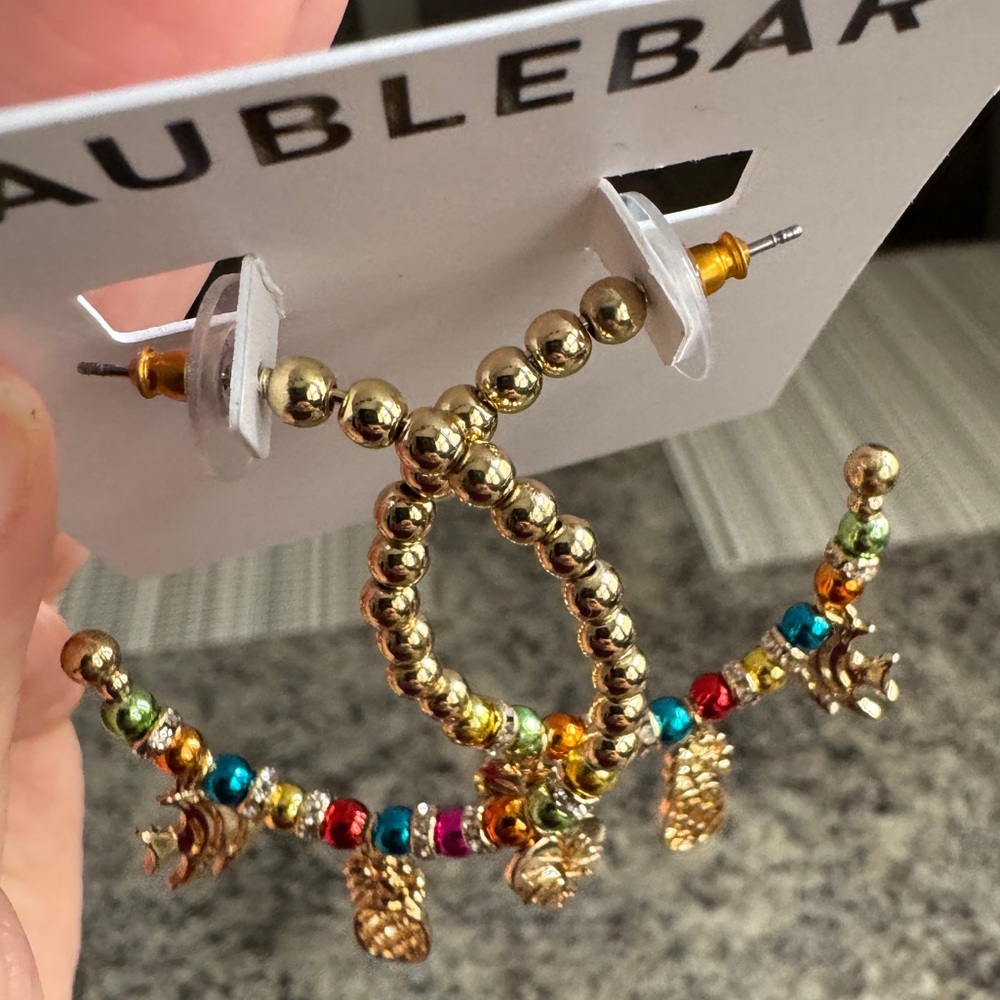 Baublebar Beaded Tropical Gold Tone Hoop Earrings Summer Fish Pineapple Charms - Picture 9 of 11